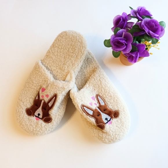 Corgi dog soft tan slippers New - Picture 1 of 4